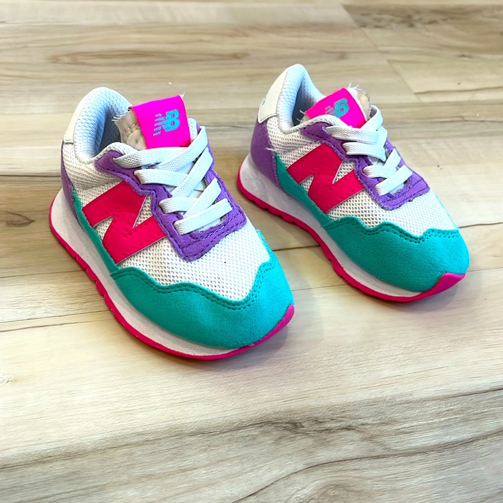 Toddler New Balance tennis shoes